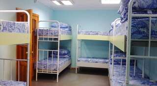 Гостиница Hostel Dali Улан-Удэ Кровать в общем 10-местном номере для мужчин и женщин-2