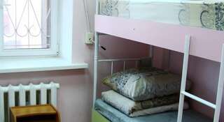 Гостиница Hostel Dali Улан-Удэ Кровать в общем четырехместном номере-2